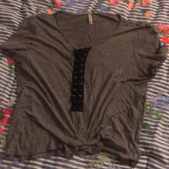 LF T SHIRT - Picture 4 of 4